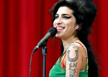 Amy Winehouse’un hayatı dizi oluyor