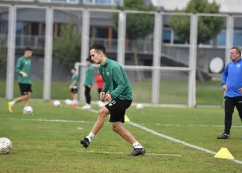 Bursaspor hazırlıklarını sürdürüyor