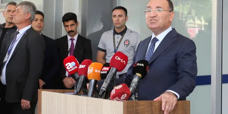 Bakan Bozdağ BUÜ akademik yılı açılışına katıldı