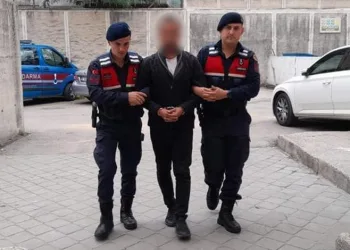 Bursa’da kendini binbaşı olarak tanıtıp para istedi