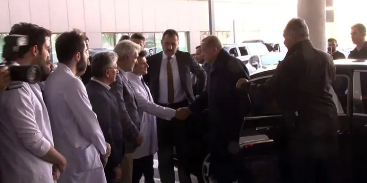 Cumhurbaşkanı Erdoğan’dan, yaralı madencilere ziyaret