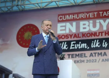 Sosyal konut projesinde ilk temel atıldı