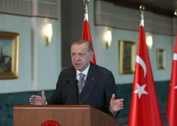 Assos ve Troya tünelleri açıldı