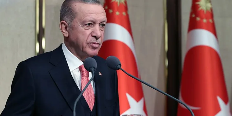 “Anayasa değişikliğiyle aileyi korumayı hedefliyoruz”