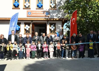 Bursa’da kütüphanesiz okul kalmayacak