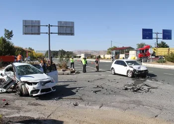 Elazığ’da feci kaza: 7 yaralı
