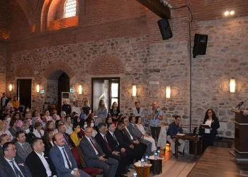 Bursa’da meme kanseri ve anne sütüne dikkat çekildi