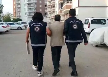 Diyarbakır’da kaçak göçmenlerin sevkini sağlayan 17 kişi tutuklandı