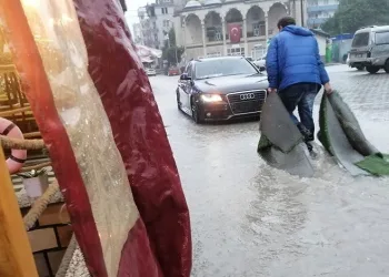 Artvin’de şiddetli yağmur su taşkınlarına neden oldu