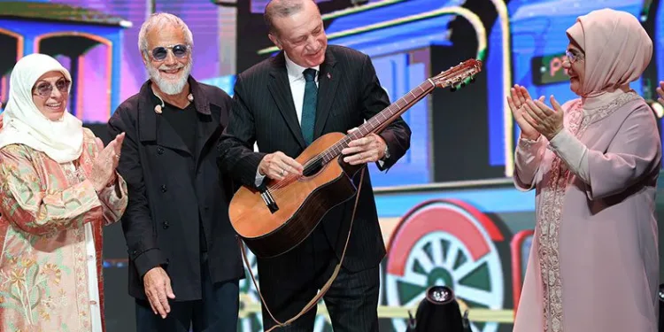 Yusuf İslam’dan Erdoğan’a hediye gitar