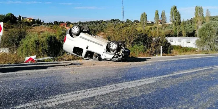 Yalova’da kamyonet takla attı: 3 yaralı