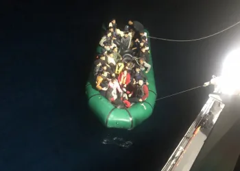 İzmir açıklarında göçmen hareketliliği