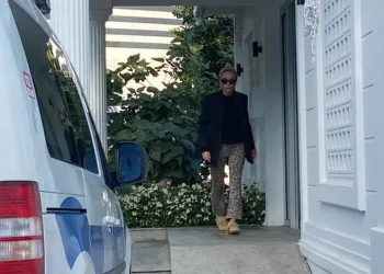Şarkıcı Gülşen’in yargılanmasına başlanıyor