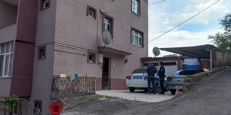 Zonguldak’ta komşular arasında baltalı kavga: 4 yaralı
