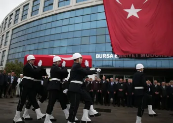 Bursalı şehit polis son yolculuğuna uğurlandı