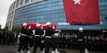 Bursalı şehit polis son yolculuğuna uğurlandı