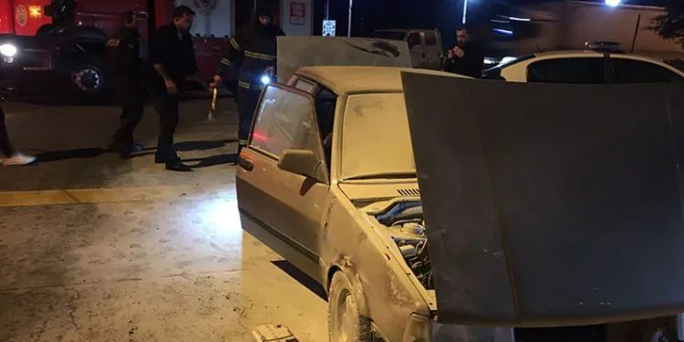 Rize’de seyir halindeki otomobil alev aldı