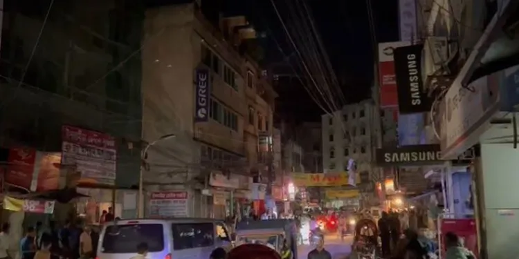 Bangladeş karanlığa gömüldü