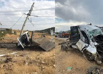 Kahramanmaraş’ta tren kamyonete çarptı: 1 ölü