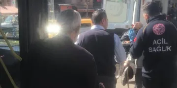 Otobüste rahatsızlanan yolcu hastaneye kaldırıldı