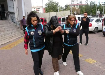 Kendisine ait olmayan evleri kiraya verdi