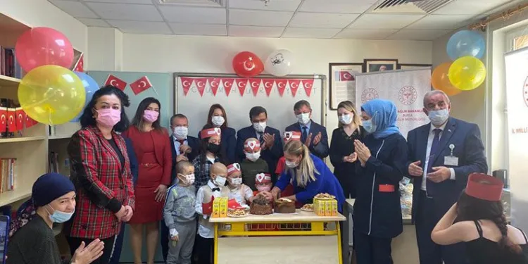 Hastane sınıflarında Cumhuriyet Bayramı kutlaması