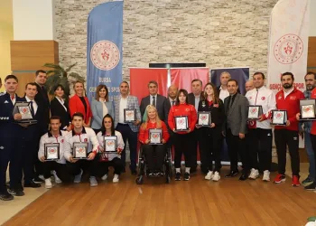 Yıldırım Belediyesi spor kulübüne ödül