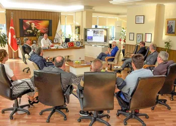 Karacabey’de balıkçı barınağı çalışmaları masaya yatırıldı