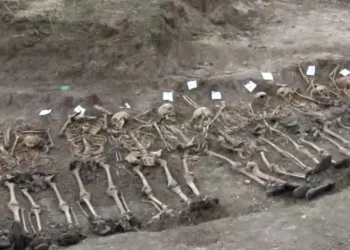 Karabağ’da Azerbaycanlılara ait toplu mezar bulundu