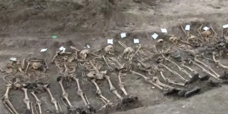 Karabağ’da Azerbaycanlılara ait toplu mezar bulundu