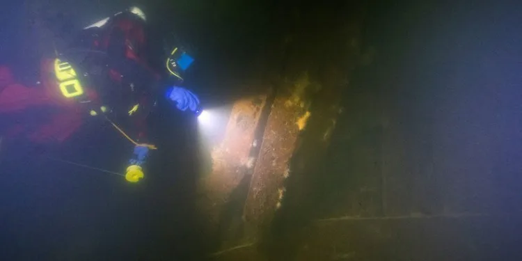 İsveç’te 17. yüzyıldan kalma savaş gemisi bulundu