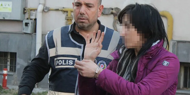 4 suçtan aranan şahıs derin dondurucudan çıktı