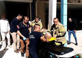 Bursa’da yük asansörü düştü; 1 ağır yaralı