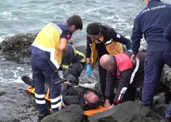 Samsun’da veda mektubu yazıp denize atladı