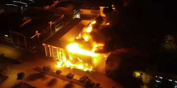 Bursa’da et deposunda yangın