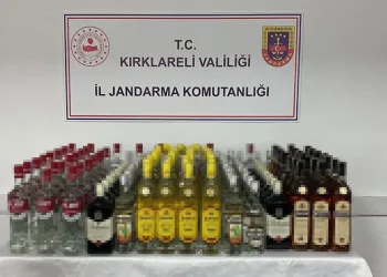 Kırklareli’nde yarım ton kaçak içki ele geçirildi: 6 gözaltı