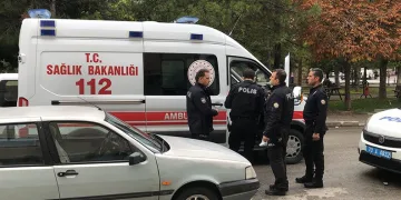 Boşanma aşamasındaki kocası tarafından bıçaklandı