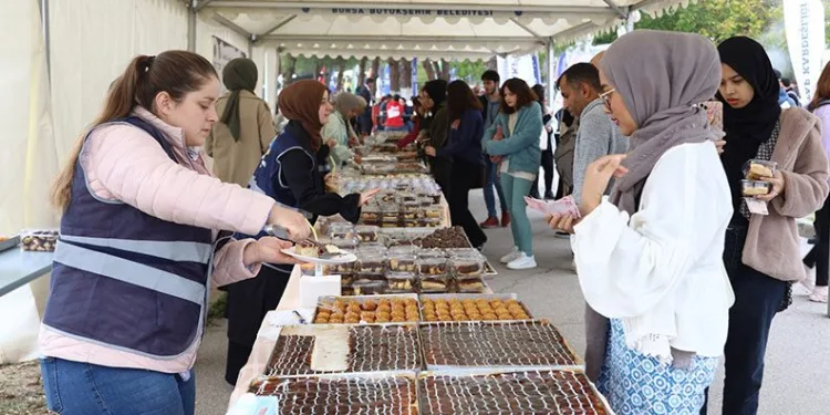 Bursa’da üniversitelilere ‘Hoş geldin’ şöleni
