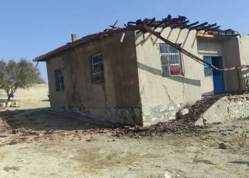 Malatya’da hırsız girdiği evi yaktı