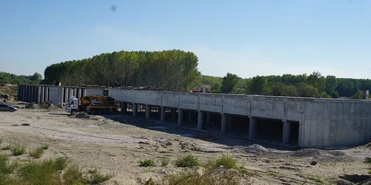 Meriç Nehri’ndeki santral, elektrik üretimine başlıyor
