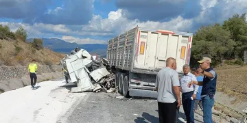 Adana’da trafik kazası: 3 ölü
