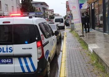 Kocaeli’de iki genç arasındaki bıçaklı kavga kanlı bitti