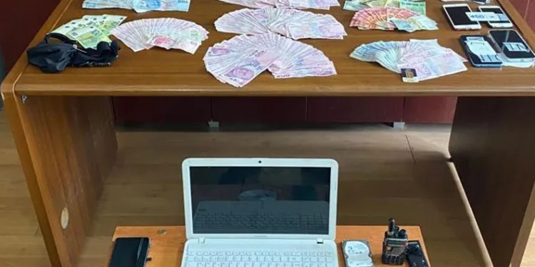 Amasya merkezli FETÖ operasyonu: 10 gözaltı