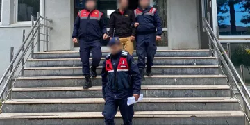 Sakarya’da 24 ayrı suçtan aranan zanlı yakalandı