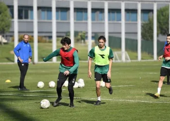 Bursaspor’da 24Erzincanspor maçı hazırlıkları sürüyor