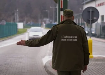 Polonya’da 7’si Türk 12 düzensiz göçmen yakalandı