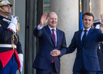 Scholz ve Macron bir arada