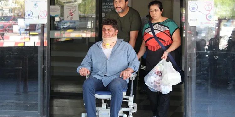 İzmir’de doktora sopalı saldırı