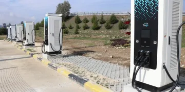 Togg’un şarj üniteleri hizmet için gün sayıyor