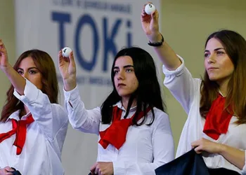 Sosyal konutta kura çekim tarihi belli oldu